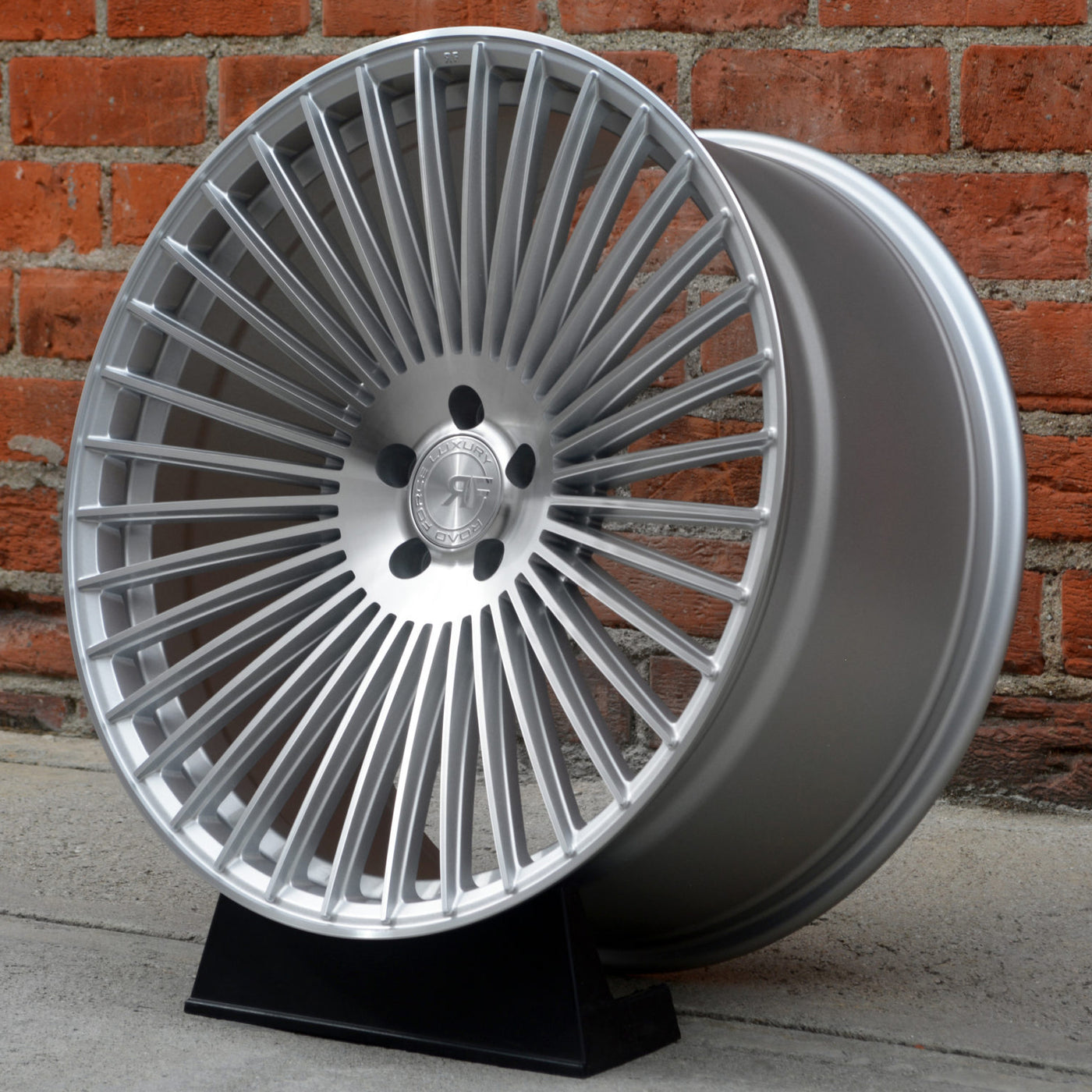 Road Force Wheels RF35 Silver Polish – WheelplusUSA